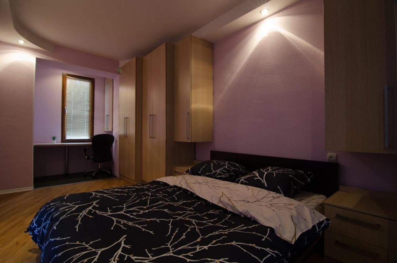 Georges Apartment Tbilisi Esterno foto