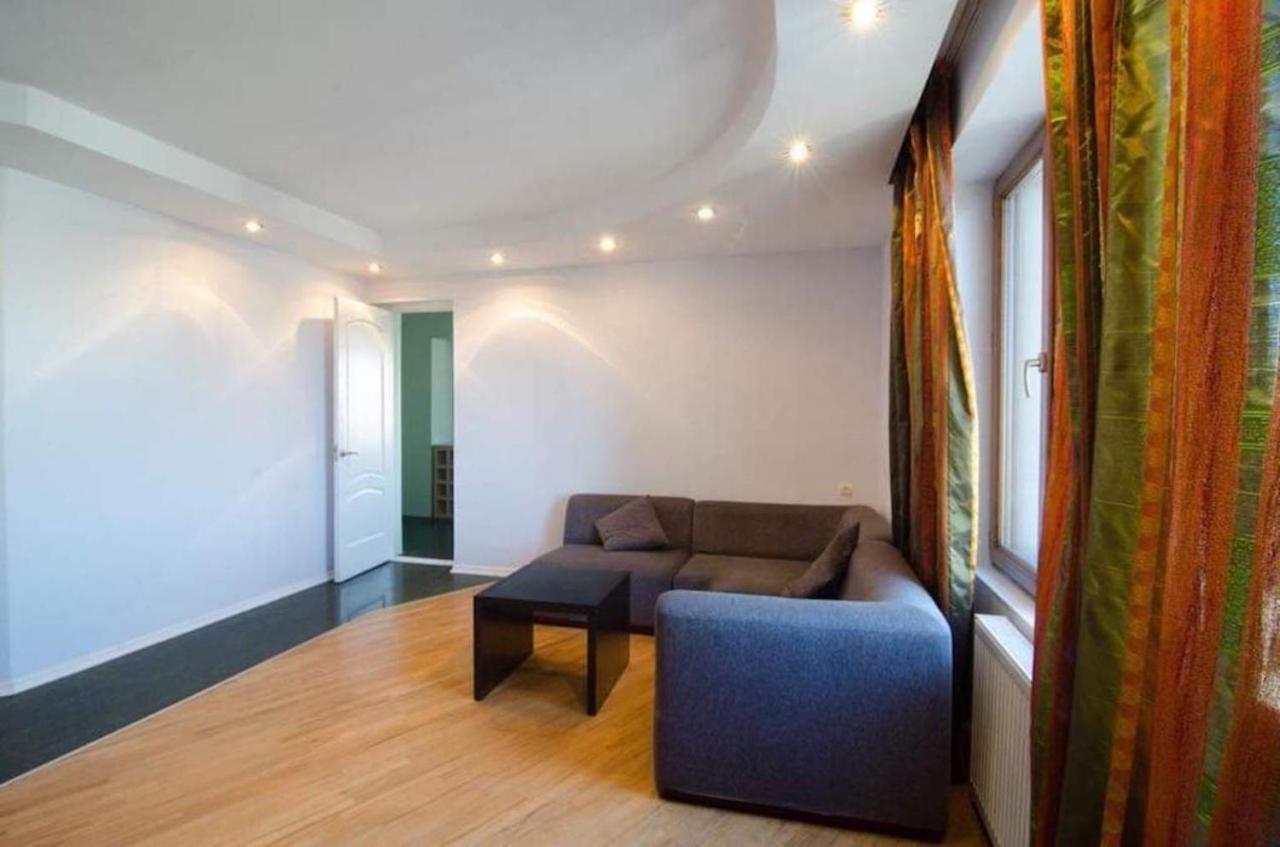 Georges Apartment Tbilisi Esterno foto